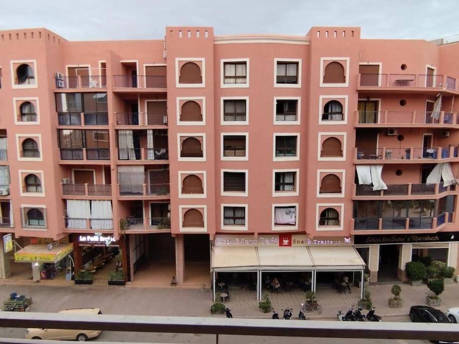 Appartement Calme, Proche De Toutes Commodites